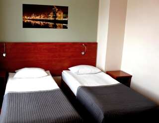 Отель Hotel Górski Прущ-Гданьский Стандартный двухместный номер с 2 отдельными кроватями-2